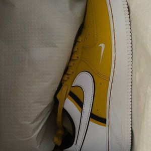 Mens Nike Shoes brand new in box